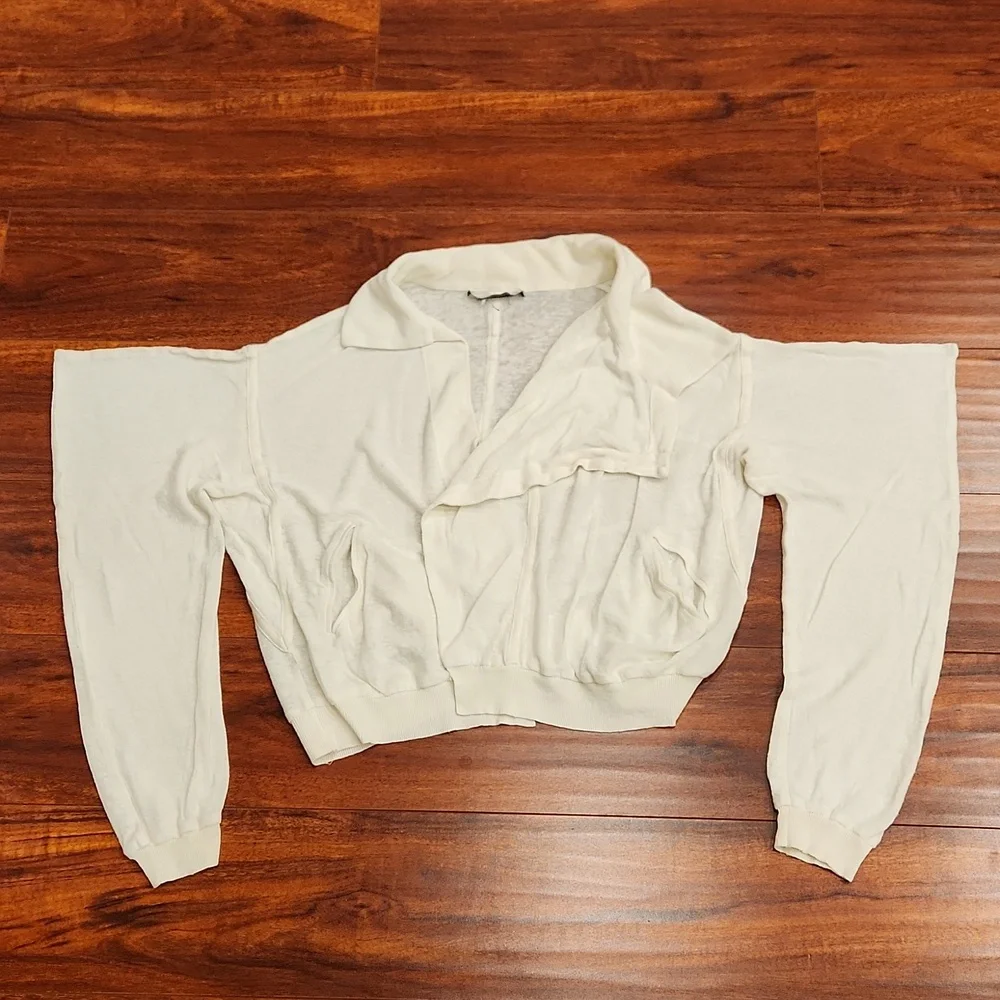 BCBGMAXAZRIA Cardigan size L - Picture 2 of 5